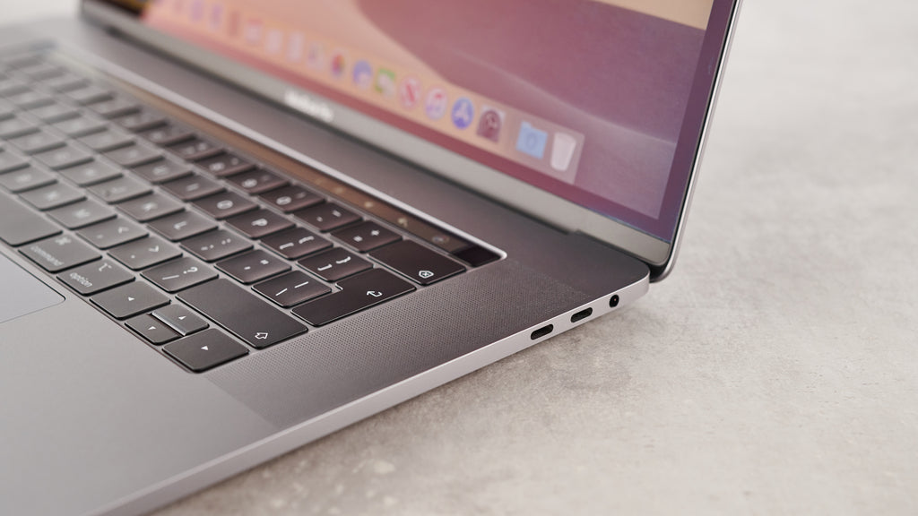 TOUCHBar Apple MacBook Pro 2019 with USB C